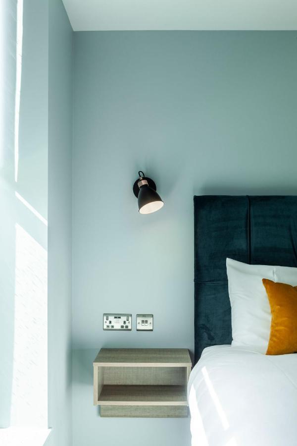 Aptel East London Luaran gambar