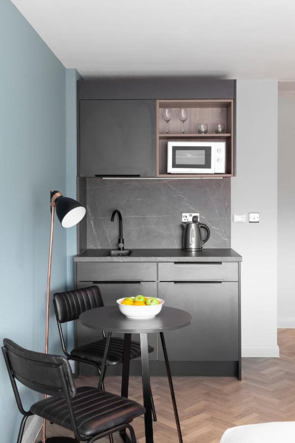 Aptel East London Luaran gambar
